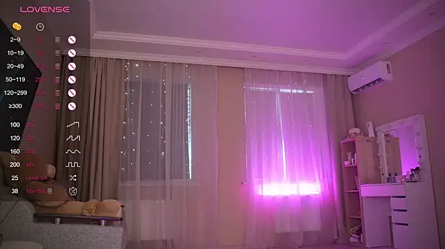 Bananalizzy - Play with pussy close in doggy ♡