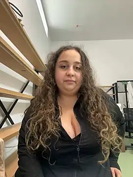CurlyMaddie - Fuck wiith dildo and squirt