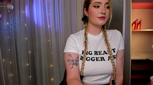 Bulochka_s_koritsey - blowjob on fingers