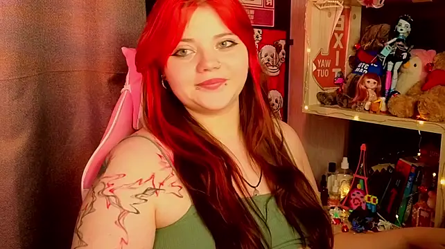 Kellysweets - Shake ass