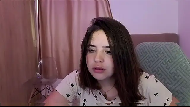 _alicia_z - Domi check for 2 minutes