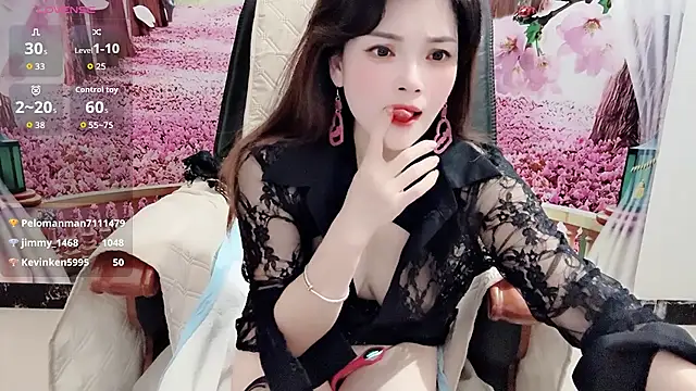 Xiaoxiao-258 - 完成目标脱内裤赛嘴里色色哥哥