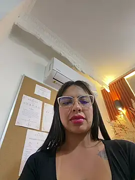 Noa_rousse01 - SQUIRT