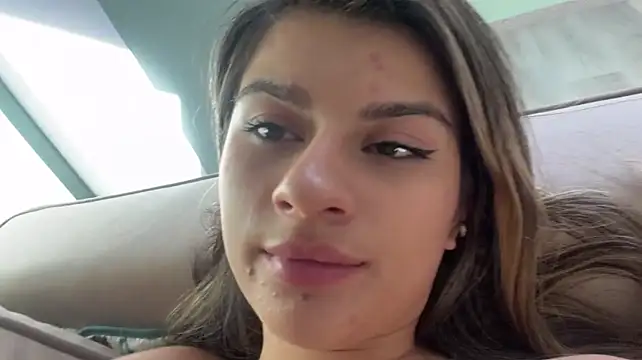 ImeldaTupa - Squeezing my boobs close to cam