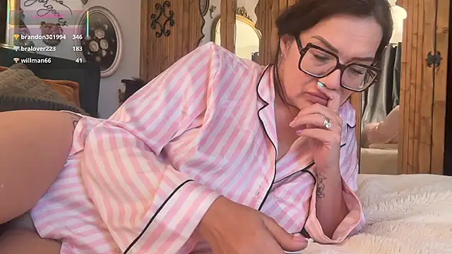 MrsMelia - toy control 3 mins