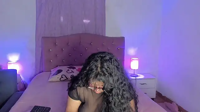 Latinabombsheell - OIL BOOBS AND BOUNCE