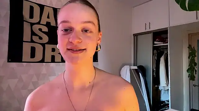 AllineSummerfield - stand up and show off figure