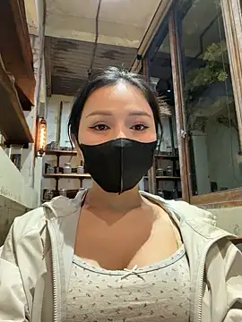 Linh_2004 - Make me cum squirt on public