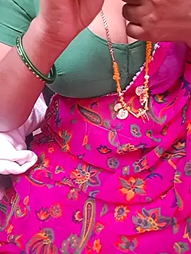 Tamil_Ammani - Boobs show😜😜😝🥰🔥🔥🔥