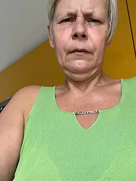 VyC7564 - 5 video plug. Anal