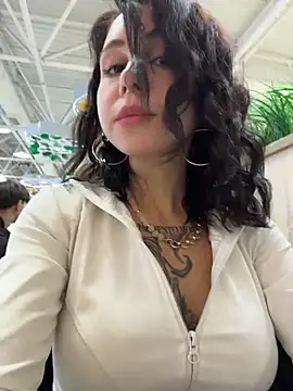 RosieDesire - Keep destroy pussy w dildo t Squirt💦