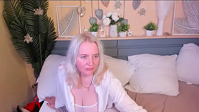Victoria_Notti - spanking ass