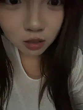 Youbaby-Love - 哥哥帮妹妹脱衣服揉胸