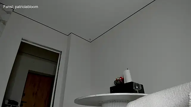 Patricia_bloom - show tits