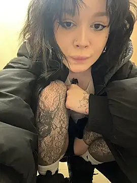 MietteDream - Make nipls hard in public