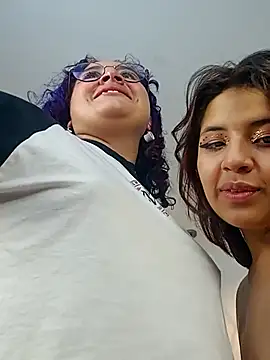 Liily_Foxxy - Lick boobs+spit 🍒💦