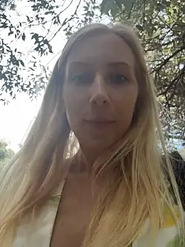 TrueSexyCrime - Risky streaming at the park