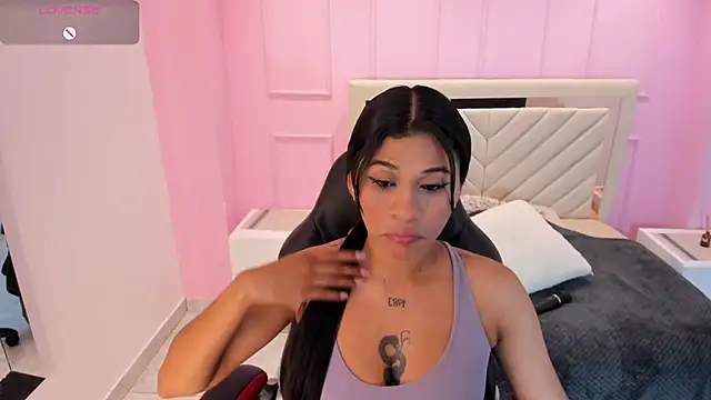 YARA_SHINE2 - ride your rich cock🔥💦