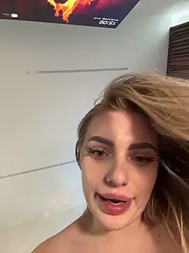HugeBoobsAlice - 3 FINGERS IN PUSSY AND BIG SQUIRT