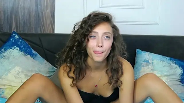 ArianaRhodes - cumshow for us babe