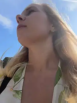 TrueSexyCrime - Risky streaming at the park