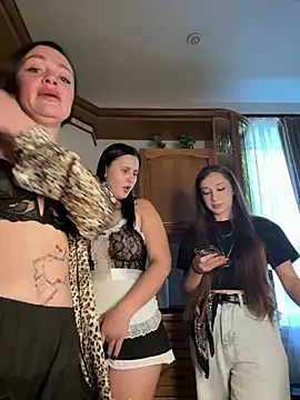 CherryBombs- - NAKED SCISSORS