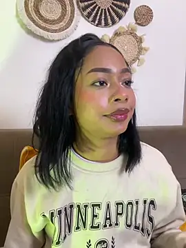Abbie_XXX - Play nipples + bouncing boobs