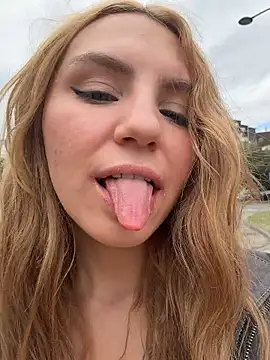-stray-cat- - slap pussy trough the panties