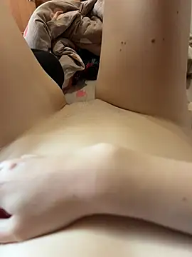 JuicyGamess - Show ass hole