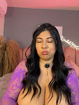 KendalMilleer - suck both nipples at the same time