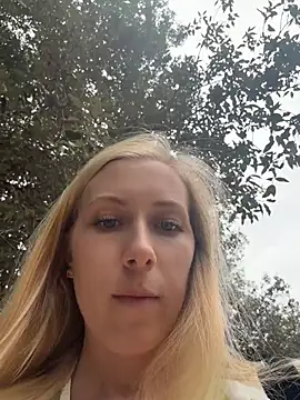 TrueSexyCrime - Risky streaming at the park