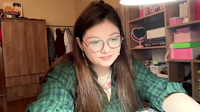 ArianaHowk - Make me smile :)