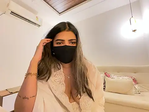 MaYaa__11 - dance nude on gulabi saree