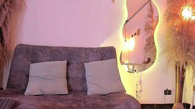 _ambarrose - I massage my big ass with oil.