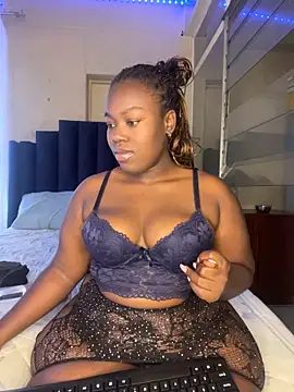 BigBootyBrie01 - fuck me daddy