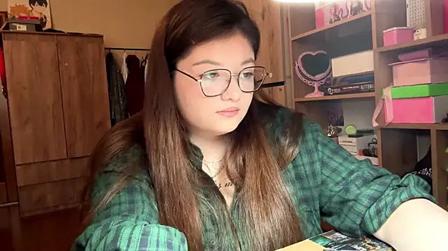 ArianaHowk - Make me smile :)