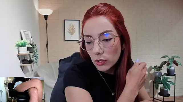 MissOffice_ - Open legs and show my pantie