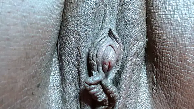 Morenahott1
