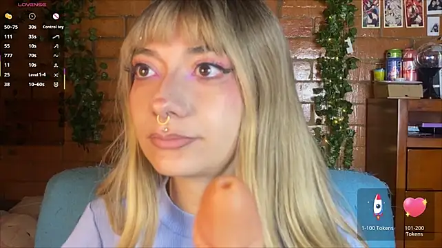 Annycolin_ - Show Boobs + Ahegao