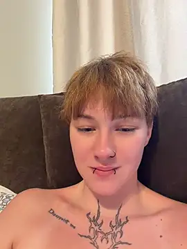IceMur - anal sex 1 finger