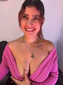 Skarlett_12_ - Suck nipples + control toy 1 min