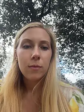 TrueSexyCrime - Let stranger slap my ass hehe