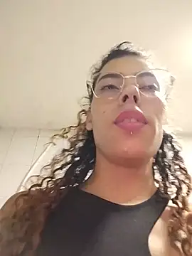 Pamelamiler__ - Breasts exposed - pinch nipples