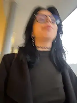 LishuMeow - Squeeze nipples hard in store aisle