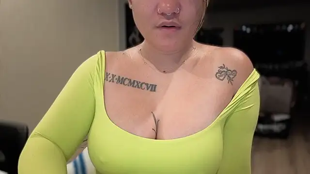 Momgoeswild - SQUUUUUIRT & SHOWER SHOW!