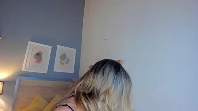 DeniseBurton - Doggy and hard spanks😋🔥