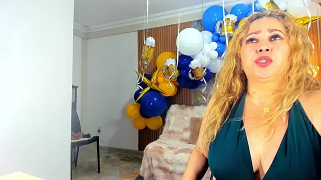 Danna_topless - Get naked with me Danna💖