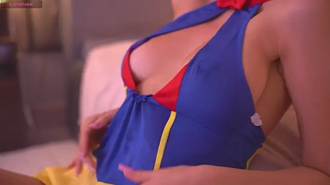 Tella_dream - Massage and tease my boobs