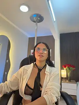 Natasha__jackson - give me a flash of tits mmm