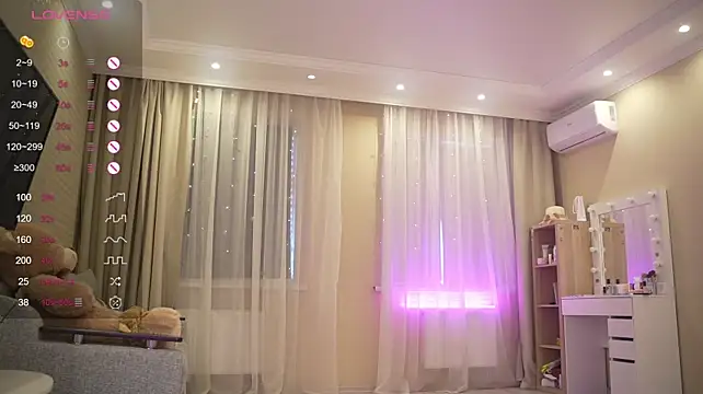 Bananalizzy - Touch ass close up ♡